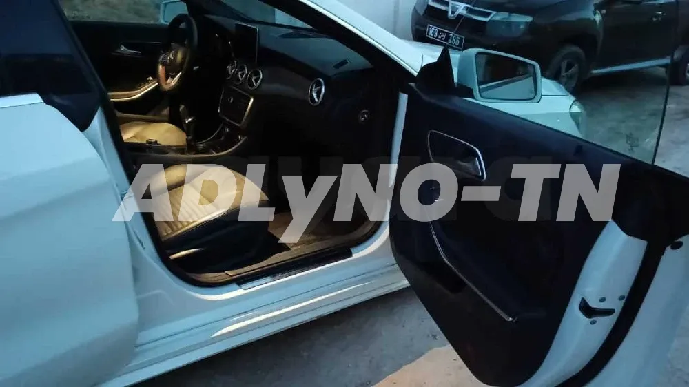 Belle Mercedes CLA 180 2016 à gabes - Photo 6