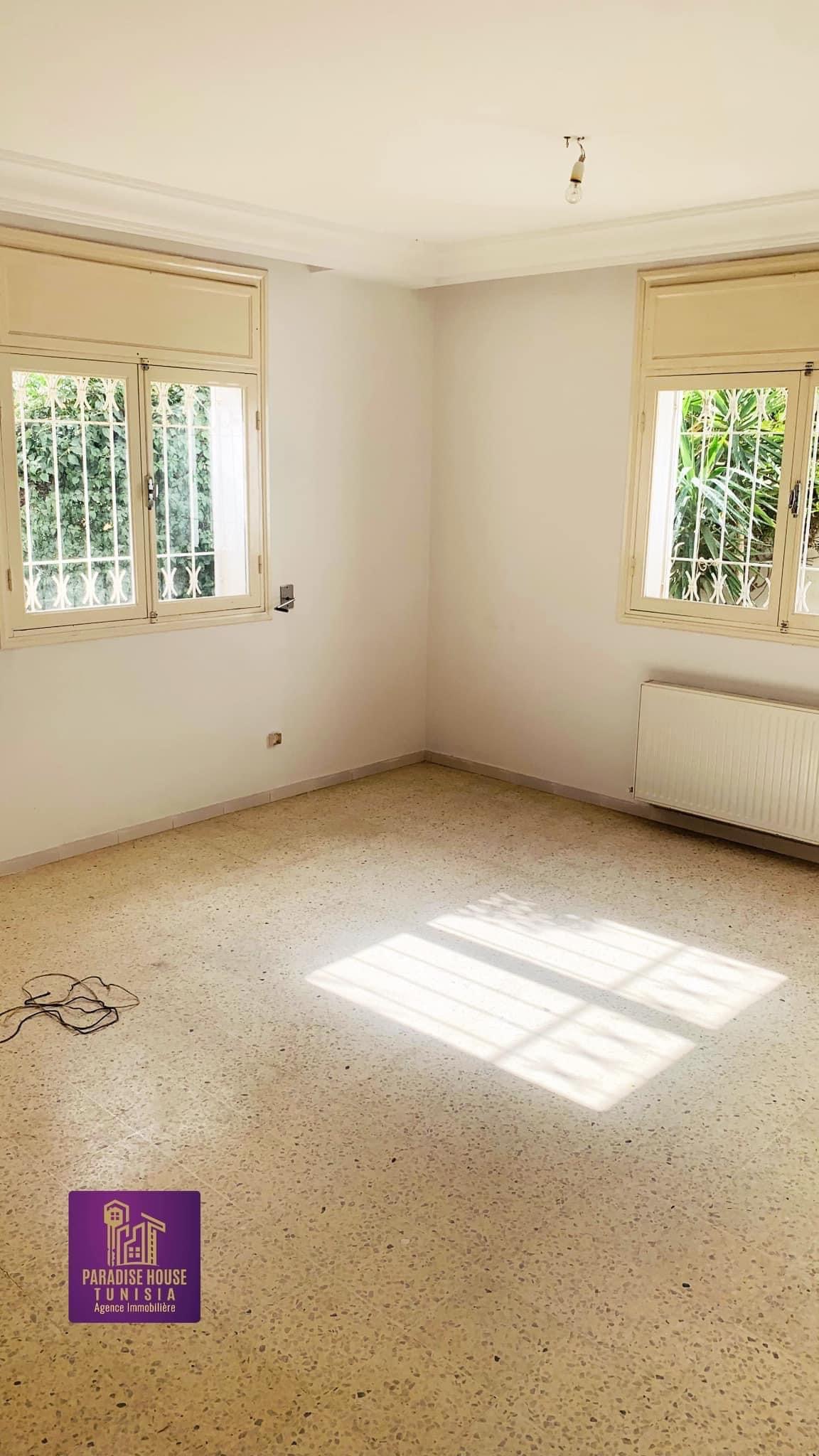     Villa avec garage et à Tunis - Photo 3