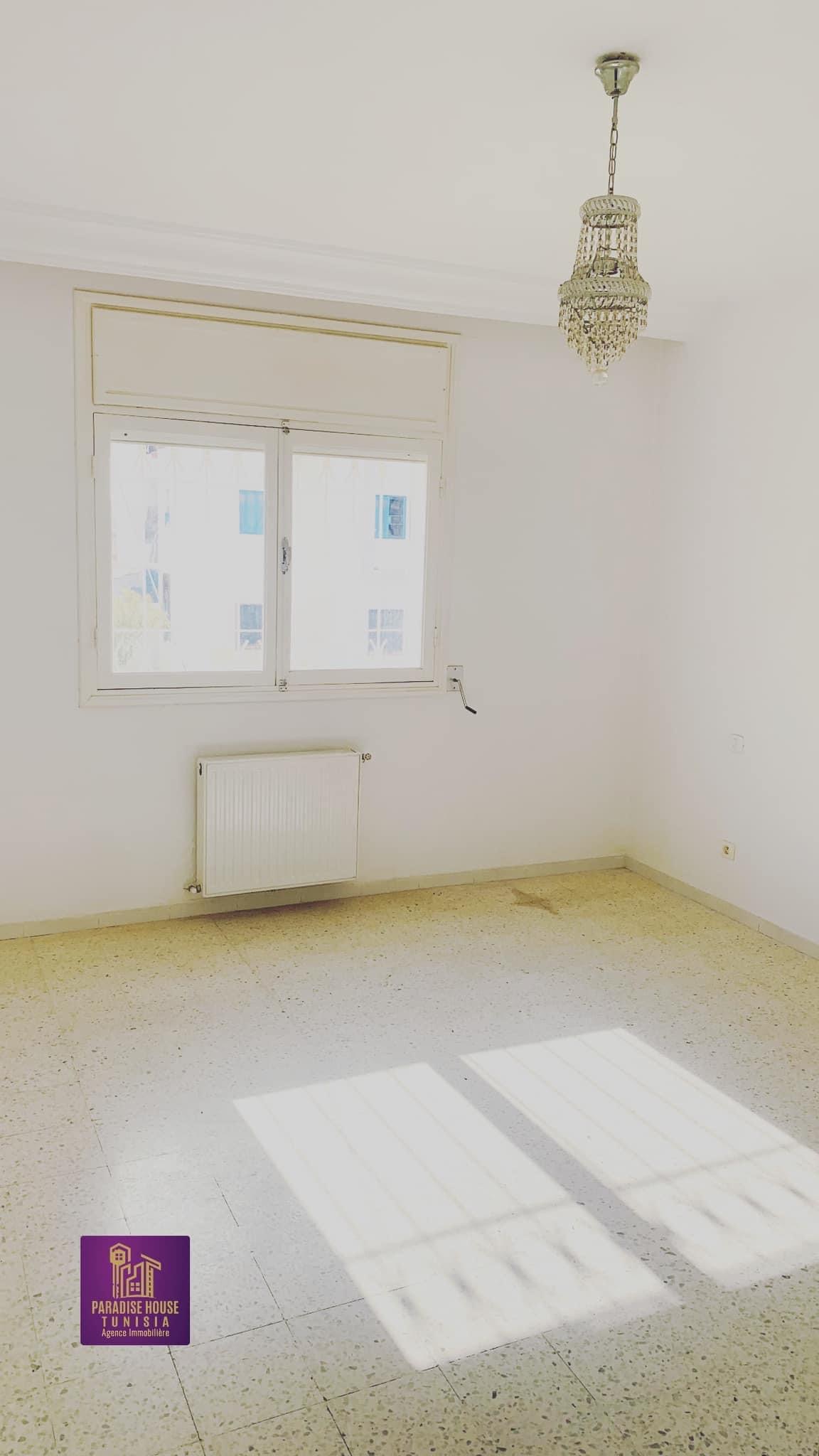     Villa avec garage et à Tunis - Photo 4