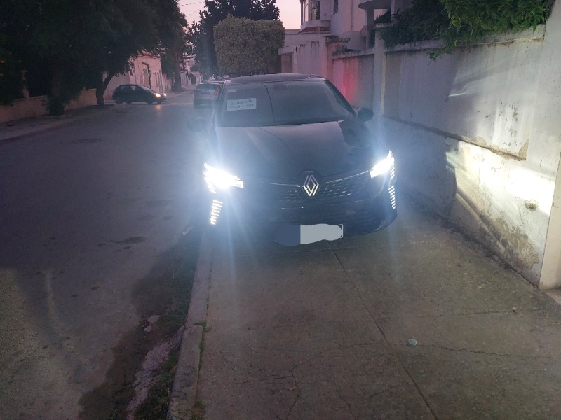 Renault Clio Essence 2024 à Ben Arous - Photo 5