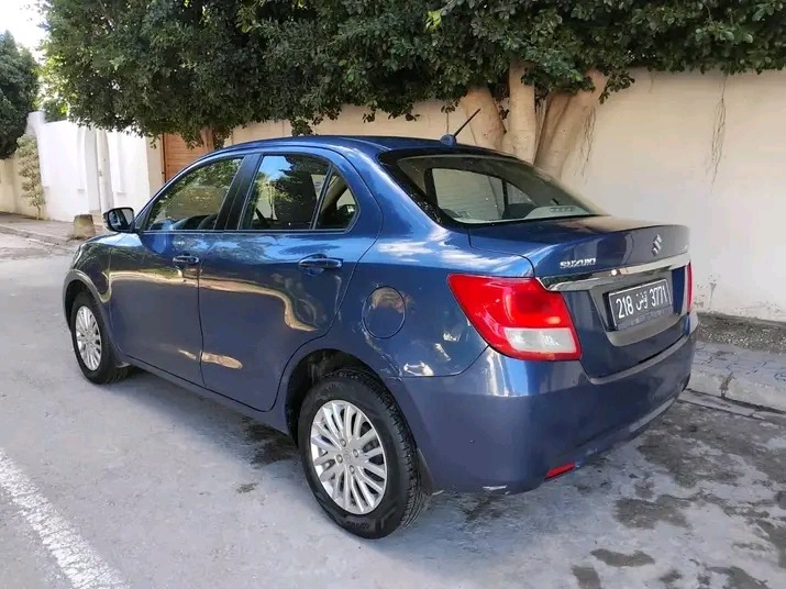 SUZUKI DZIRE PREMIÈRE MAIN EN TRÈS BON ÉTAT à Bizerte - Photo 5