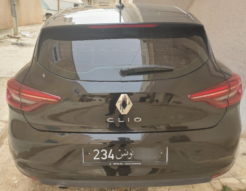 Renault Clio Essence 2023 à Tunis - Photo 3