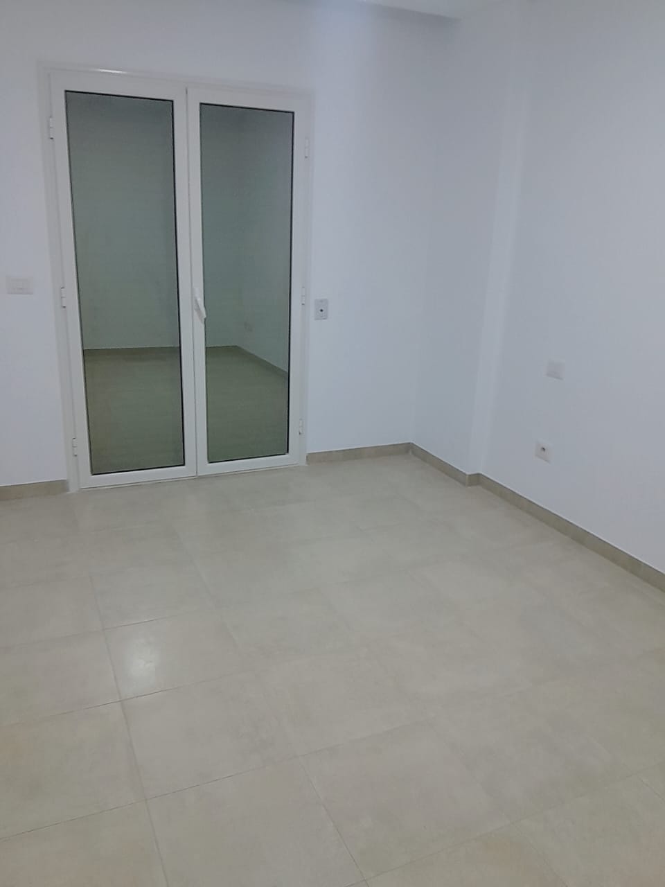     Apprt avec parking à à Tunis - Photo 1