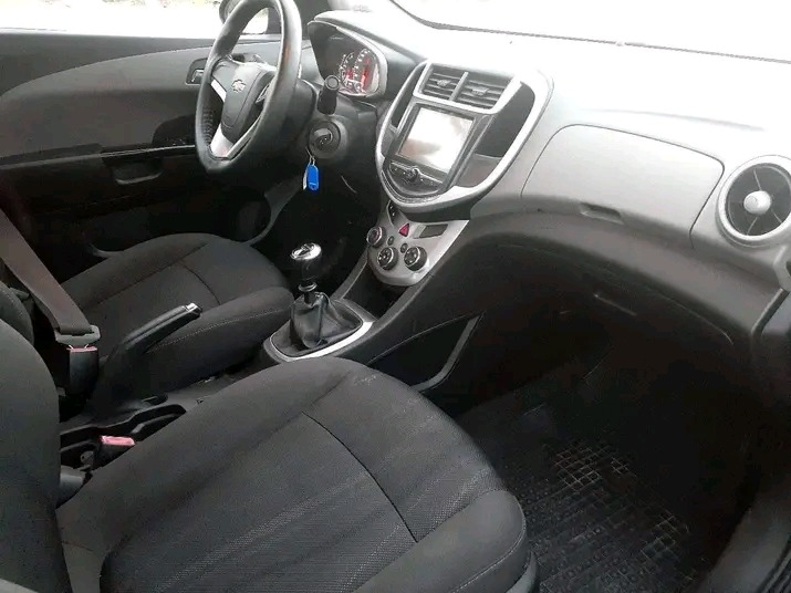 CHEVROLET SONIC PREMIÈRE MAIN EN EXCELLENT ÉTAT à Bizerte - Photo 2