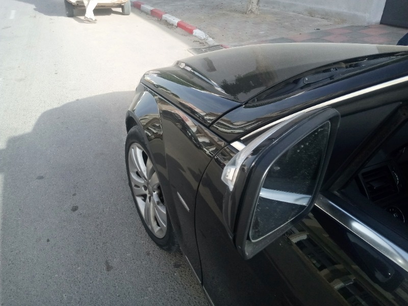 Mercedes Classe C180 Essence à Sfax - Photo 4