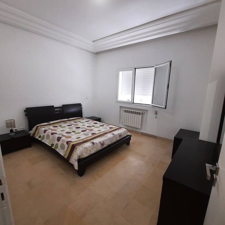 av belle villa de 700m avec piscine à hammamet sud