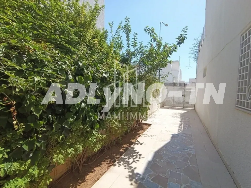 Une villa à Vendre à cité Enasser 1 à Ariana - Photo 12