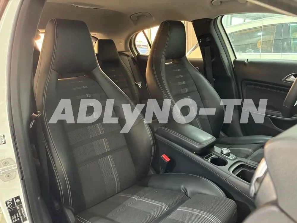 2017 MERCEDES GLA 200 à Tunis - Photo 9