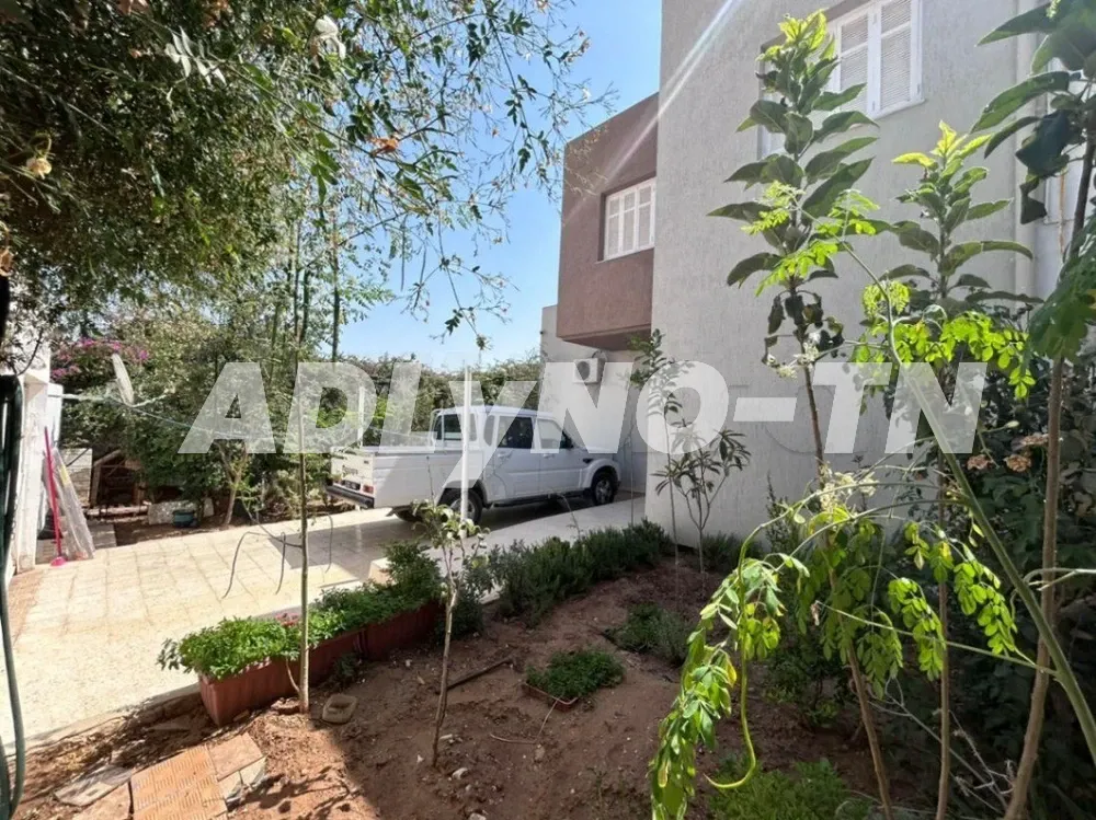 DUPLEX de 207m² à Cité sahafa à Ariana - Photo 4
