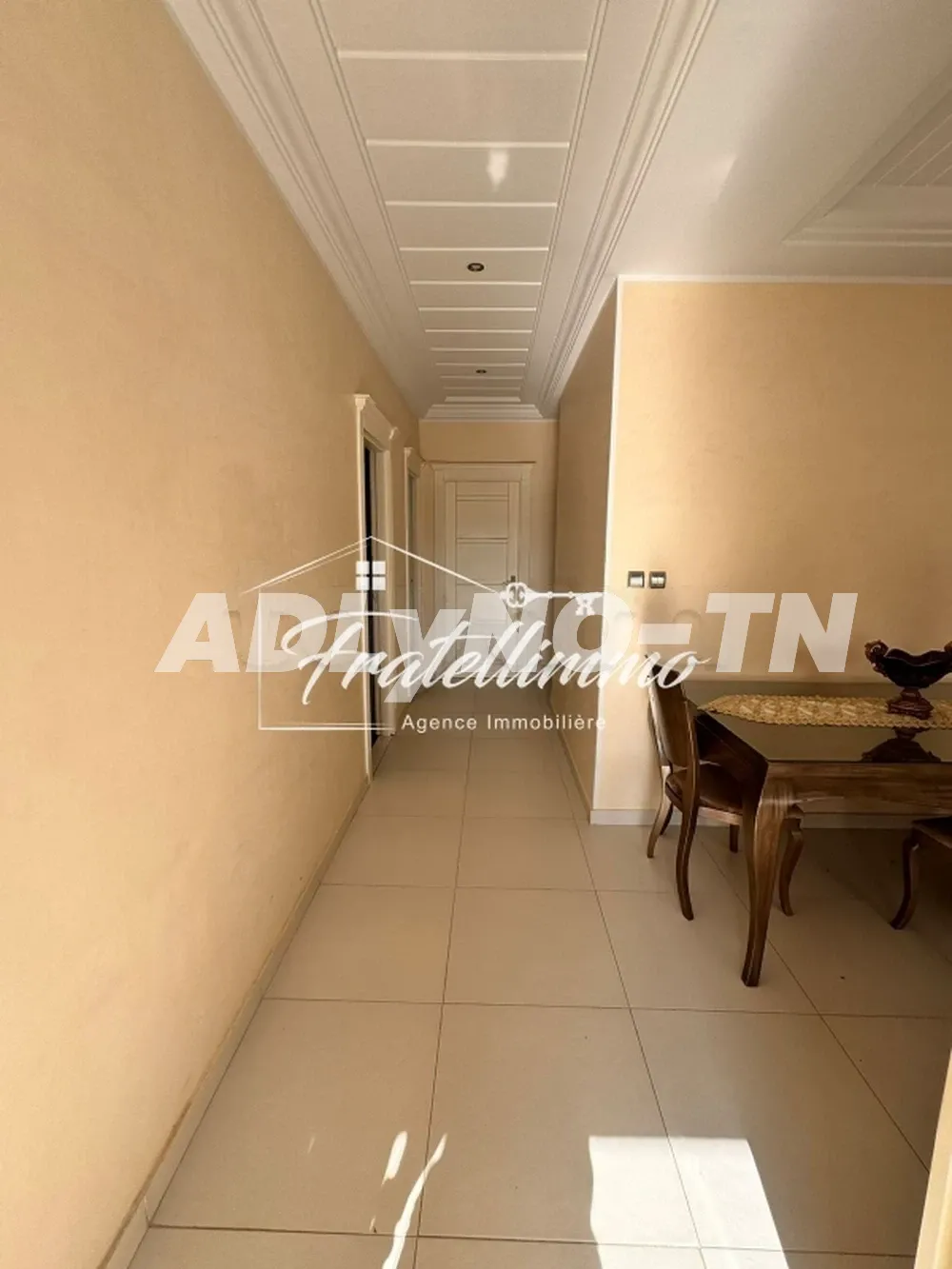 A LOUER MAGNIFIQUE ETAGE DE VILLA S+2 MEUBLE AIN ZAGHOUANE NORD à Tunis - Photo 4