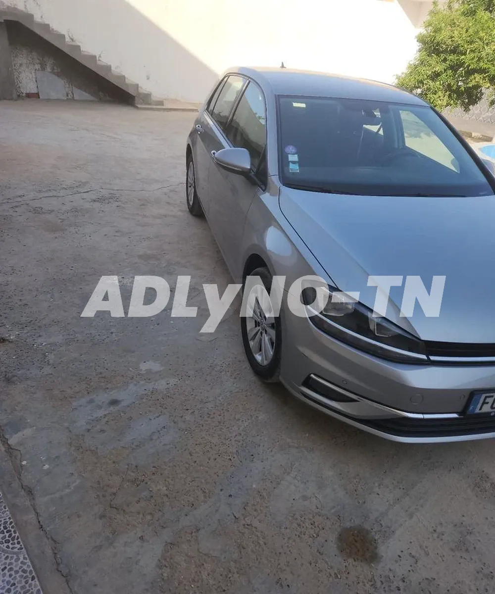 a vendre golf toute options nouveau 6 cv mawjouda fi kairouan boite automatipue 7 vitesse tel 92595666 à Kairouan - Photo 9