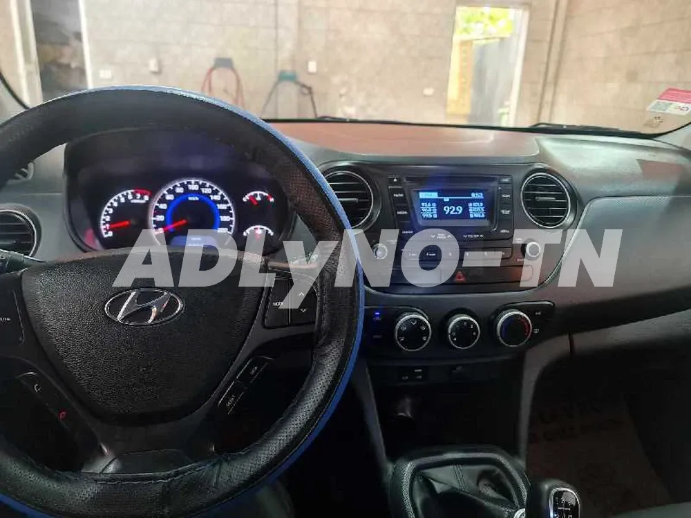 Hyundai Grand i 10 à Nabeul - Photo 5