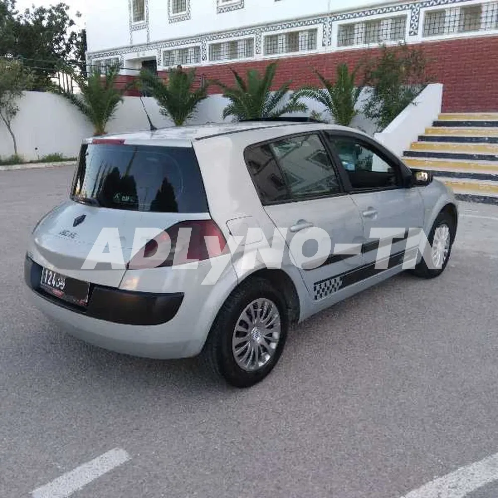 très belle Renault Mégane2 à sousse - Photo 5