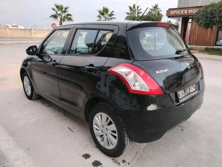 SUZUKI SWIFT PREMIÈRE MAIN TRÈS PROPRE à Bizerte - Photo 5