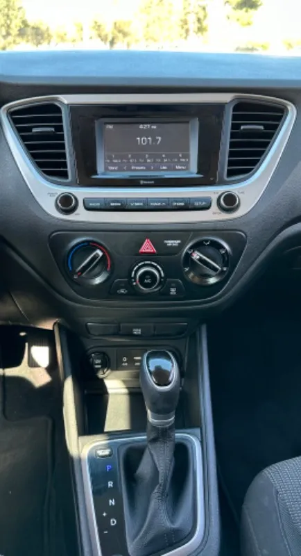 Hyundai ACCENT Essence 2020 à Tunis - Photo 5