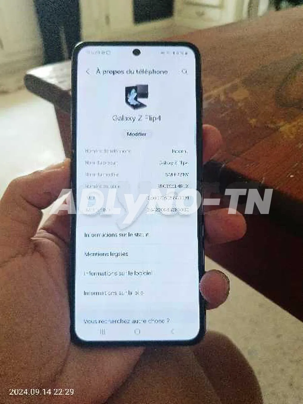 Galaxy Z Flip4 etat neuf à Ariana - Photo 1