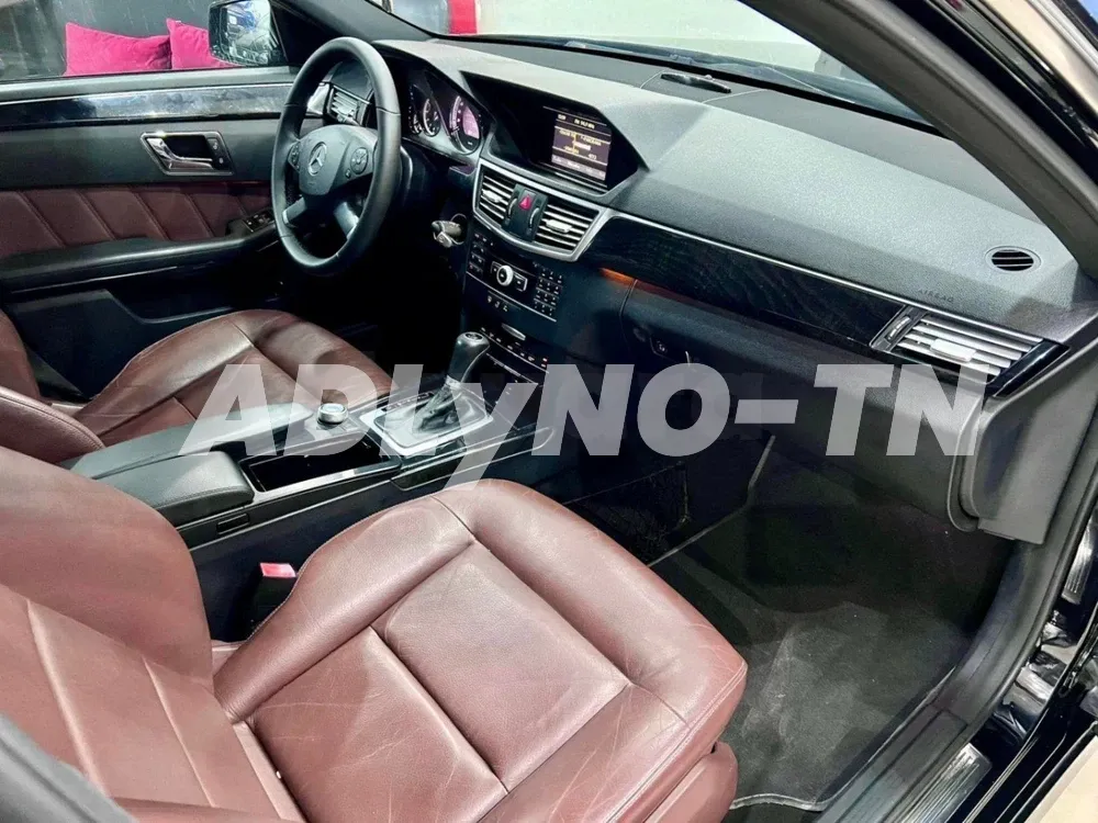Mercedes-Benz E200 CGI à Ariana - Photo 6