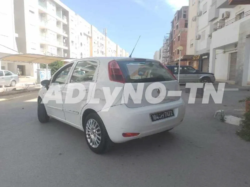 fiat grande pop à Tunis - Photo 3