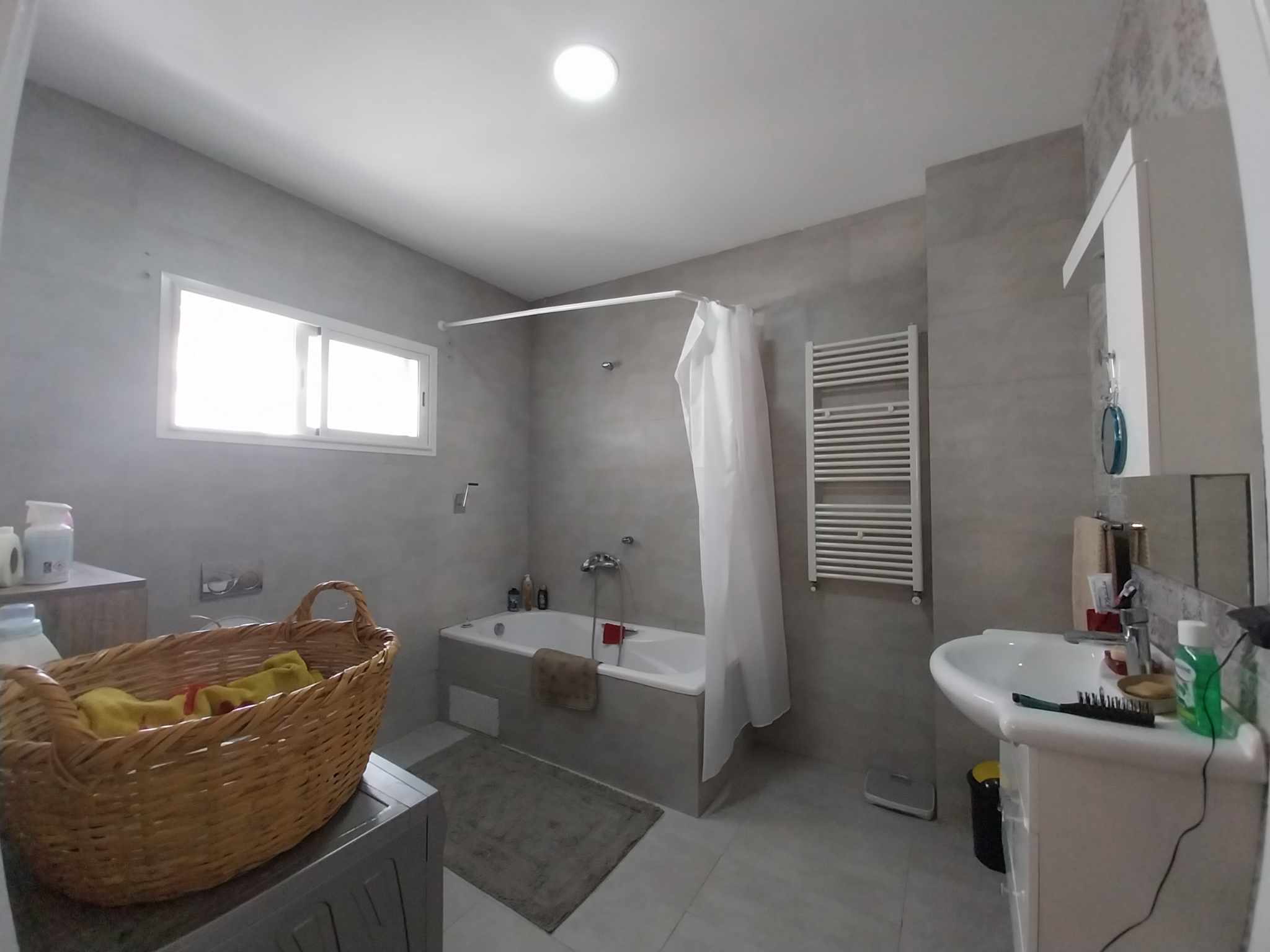     Appartement meublé à à Tunis - Photo 2