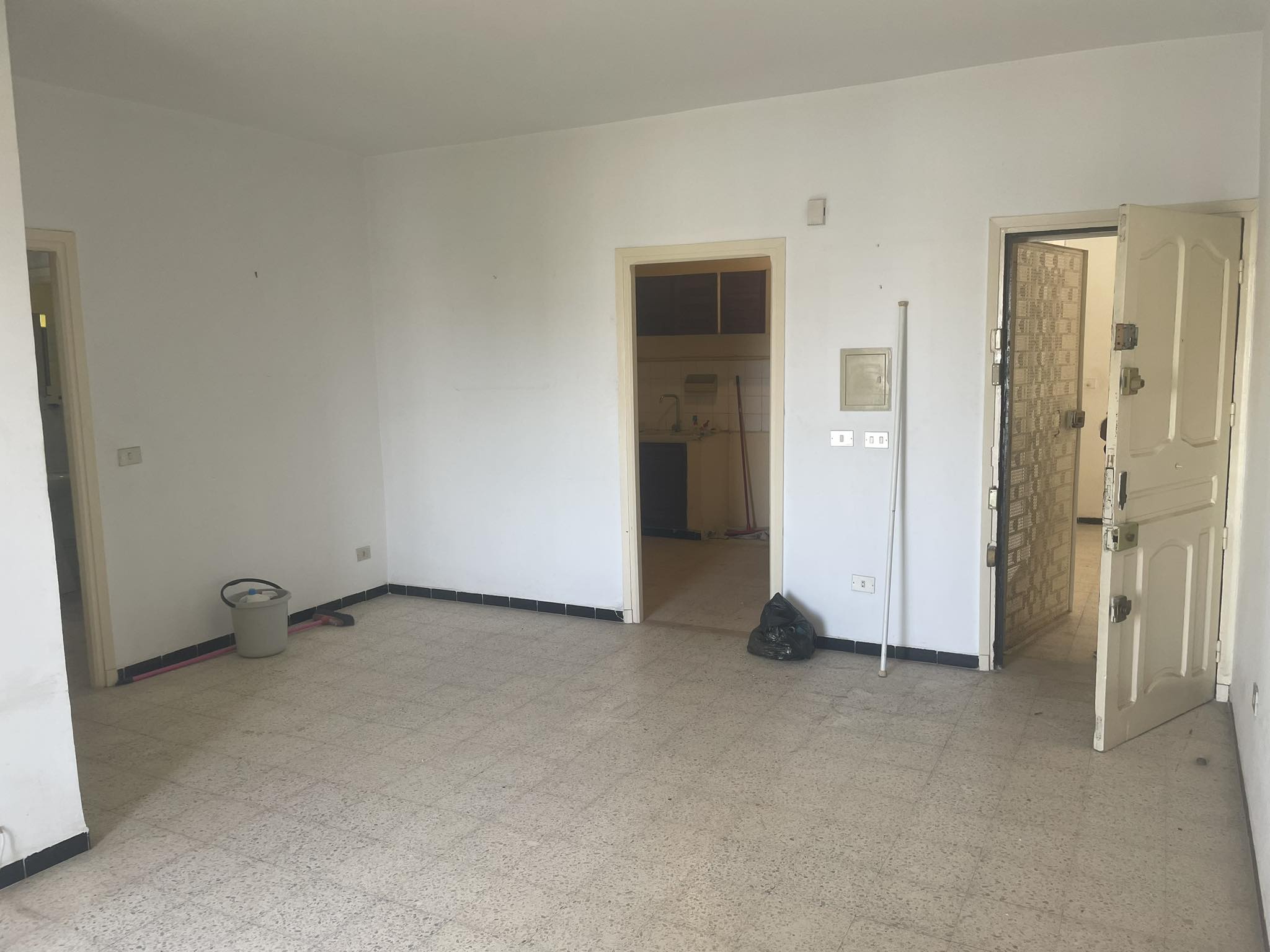     Un appartement à cit à Tunis - Photo 2