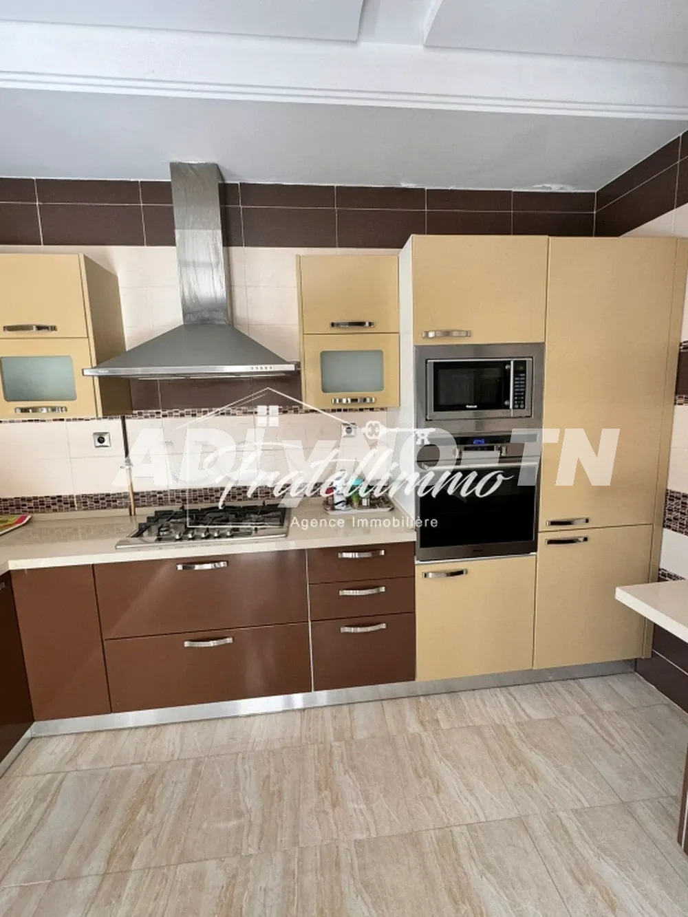 A LOUER MAGNIFIQUE ETAGE DE VILLA S+2 MEUBLE AIN ZAGHOUANE NORD à Tunis - Photo 5