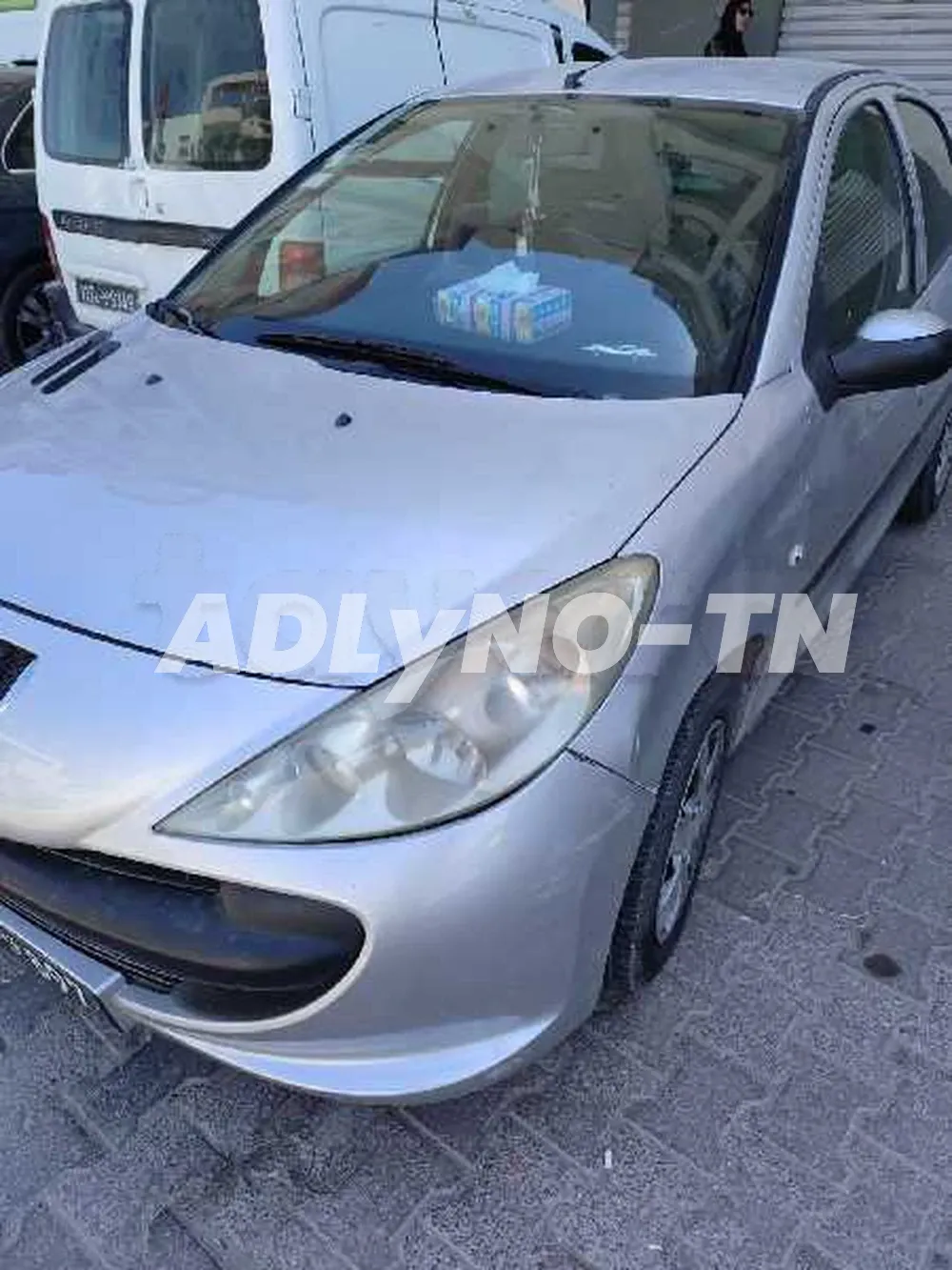 Peugeot 206+ à sousse - Photo 3