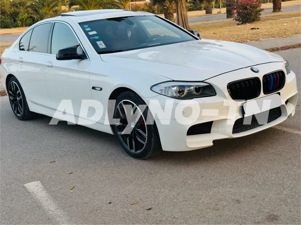 ????BMW SÉRIE 5 f10 KITT M???? à Ben Arous - Photo 1