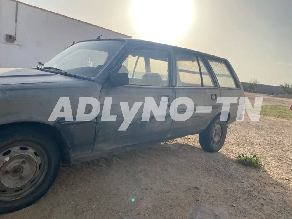 Kuv100 /k8 toute neuve