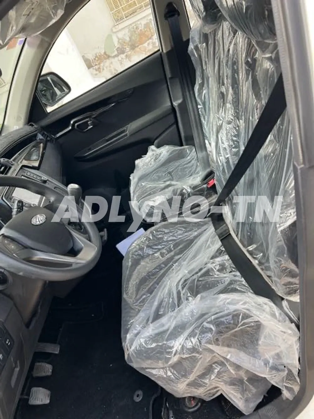 mahindra 1ere main tel 97237172 à Sfax - Photo 6