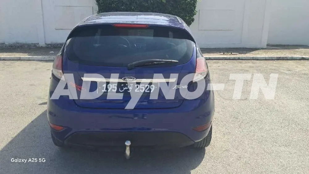FORD FIESTA TETANIUM PREMIÈRE MAIN TRÈS PROPRE à Bizerte - Photo 9