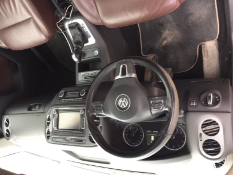 Volkswagen Tiguan Essence 2014 à Ben Arous - Photo 2