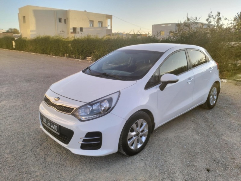  Tata xénon 4 porte 4*2 - 2.2L - Tel 98479647 - 21140009 
