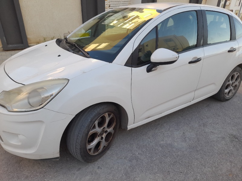 Citroen C3 II Essence 2013 à Tunis - Photo 7