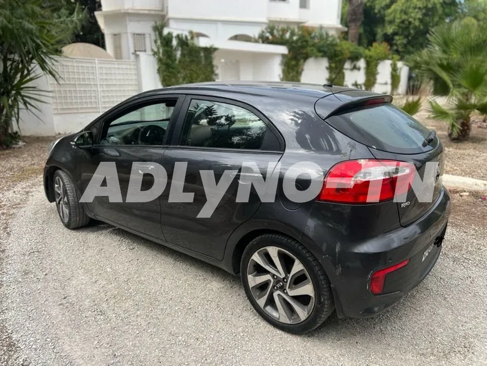 avendre kia rio coupée à Ariana - Photo 6