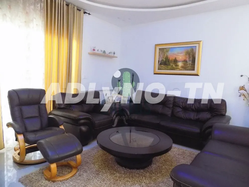 À vendre Villa de 500m² sur un Terrain de 436m² avec deux appartements à Nabeul à Nabeul - Photo 4