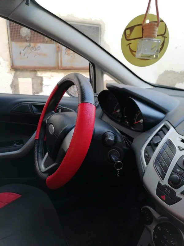 Ford FIESTA Essence 2013 à Tunis - Photo 2