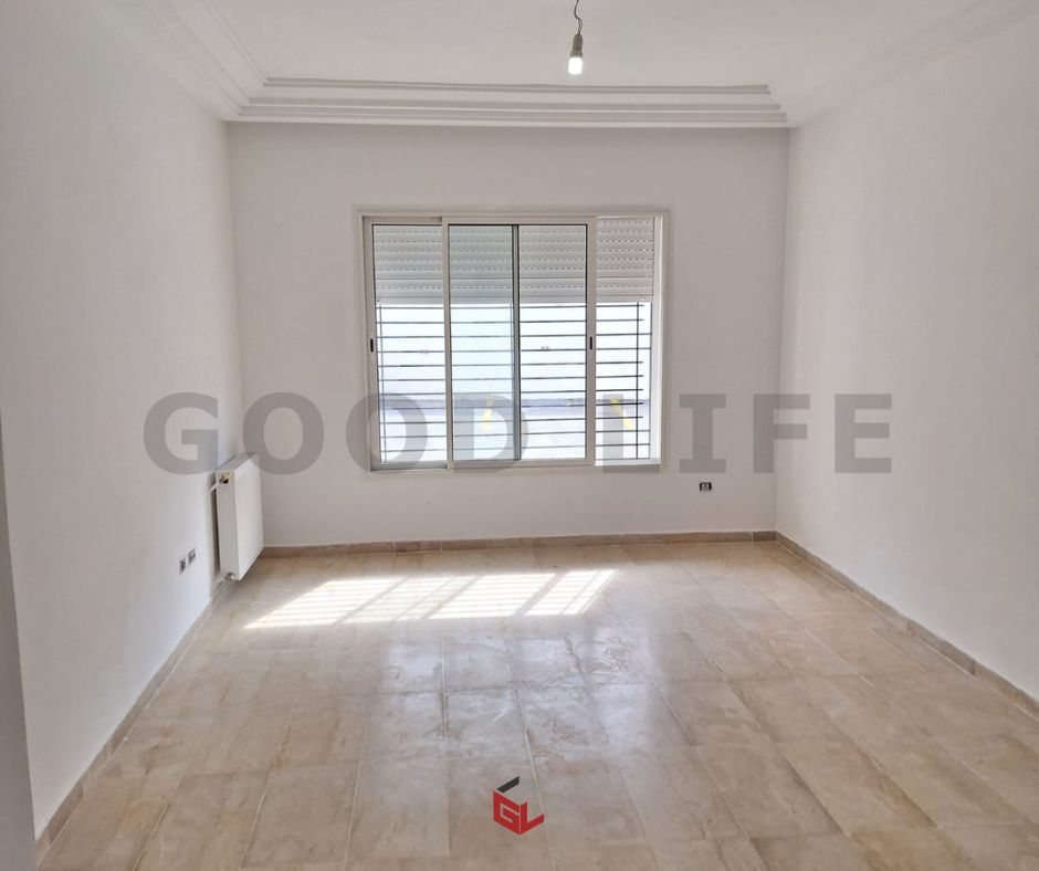  A louer un étage de villa s+2 jamais habité au 1er étage à nouvelle médina 3 