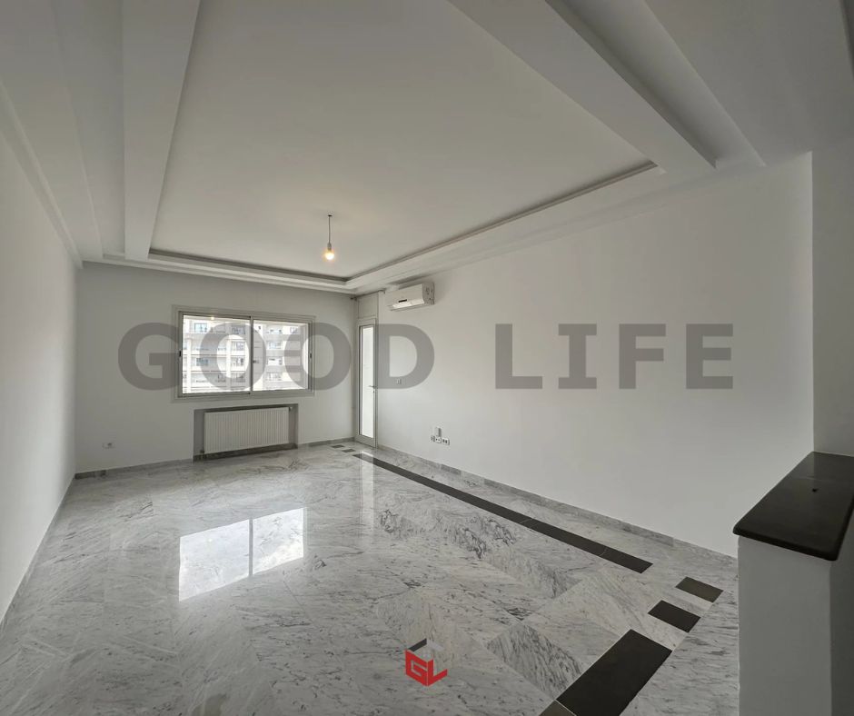  A vendre Appartement S+2 rez de chaussée à Hammamet Nord 