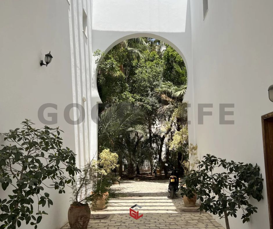  VILLA " SALVADOR " 