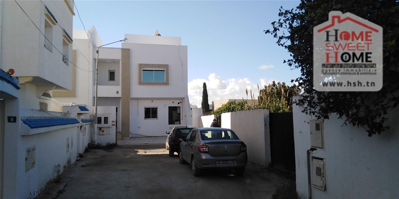  A Louer Local Commercial sur une route principale à Hammamet nord, près de carrefour Kharrouba 