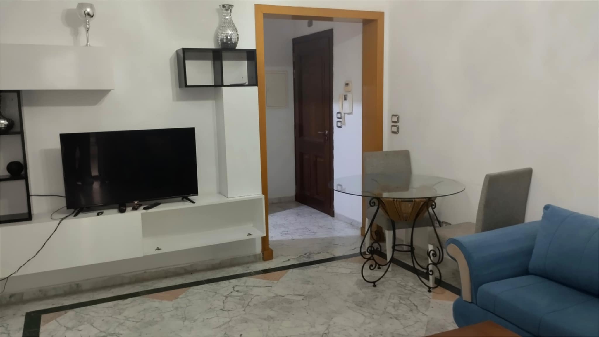  A louer appartement S+2 au premier étage lieu sahloul 