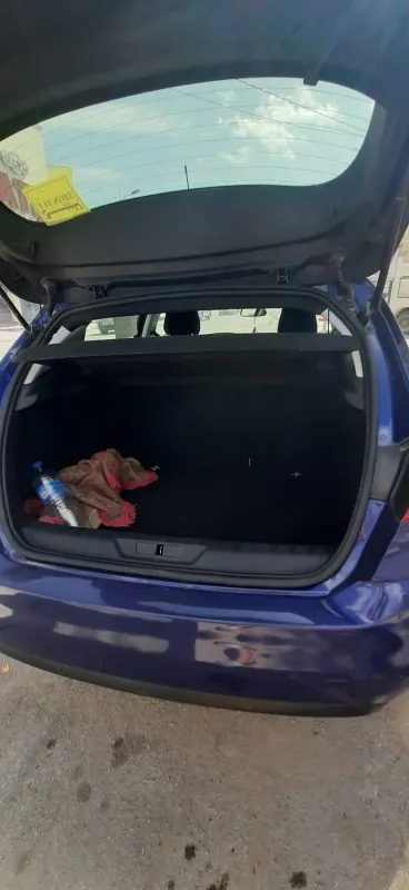Peugeot 308 Essence 2019 à Bizerte - Photo 3
