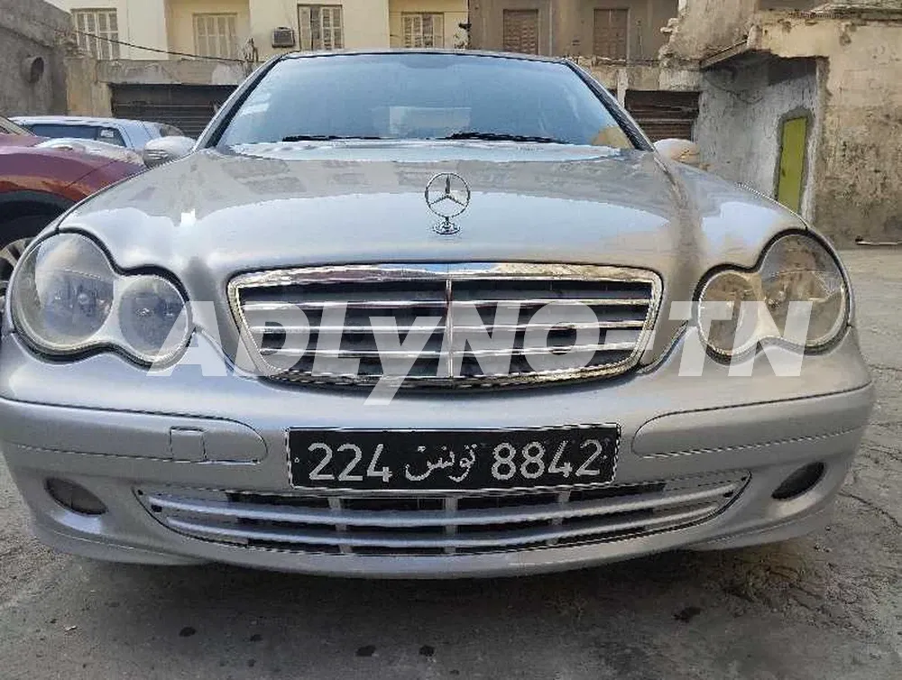 Mercedes E220cdi à Tunis - Photo 1