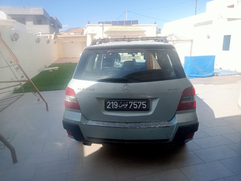 Mercedes Classe Glk Essence 2009 à Sfax - Photo 1