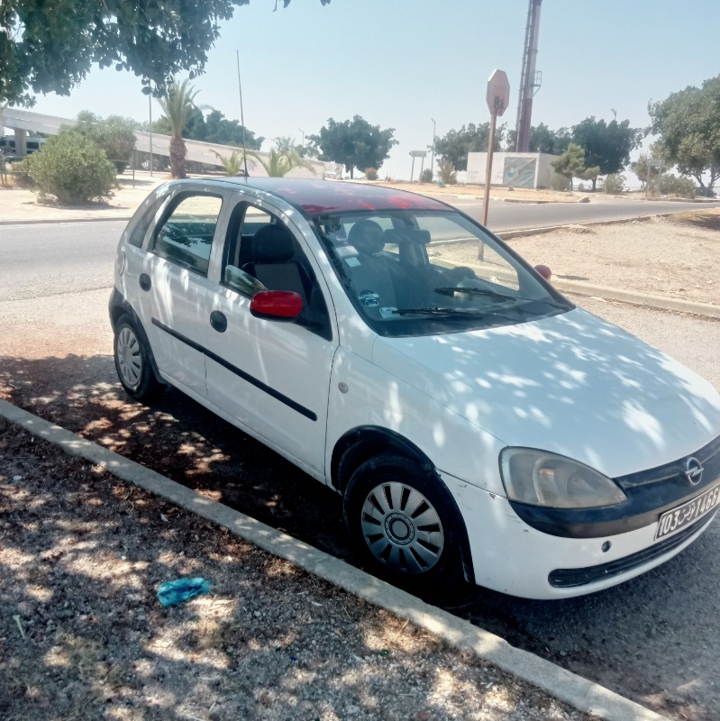 Opel Corsa Essence 2002 à sousse - Photo 2