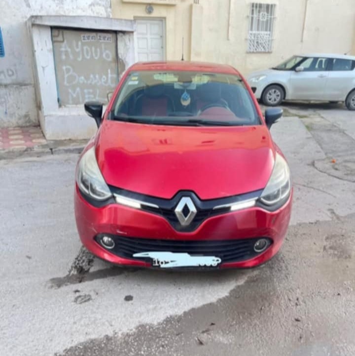 Renault Clio Essence 2013 à Ben Arous - Photo 2