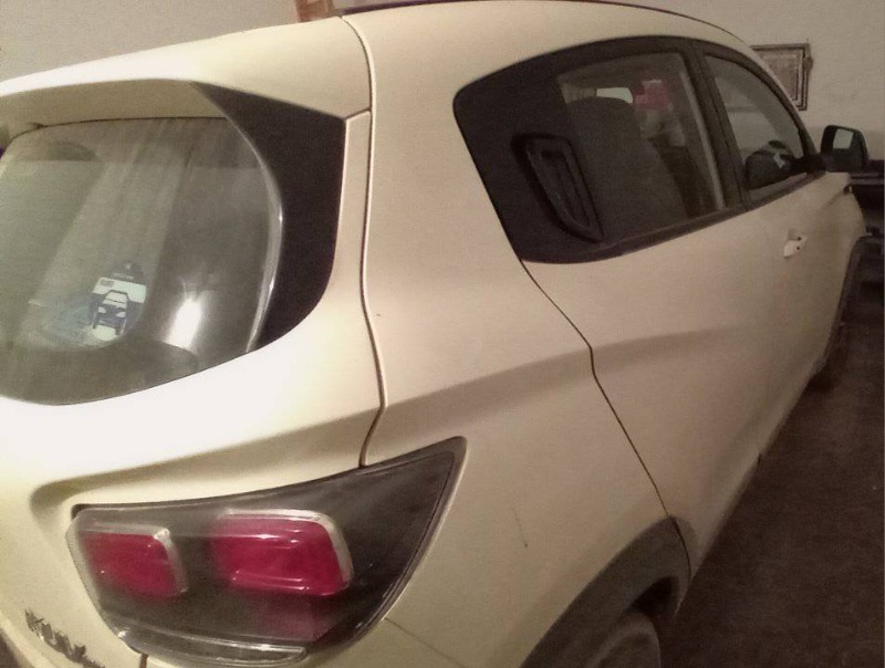 Mahindra KUV 100 Essence 2020 à Manouba - Photo 1