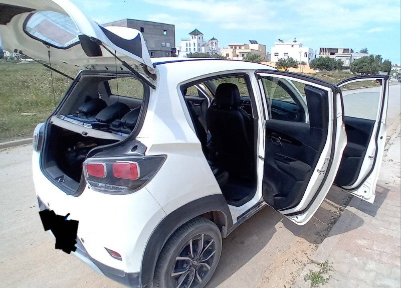 Mahindra KUV 100 Essence 2020 à Manouba - Photo 2