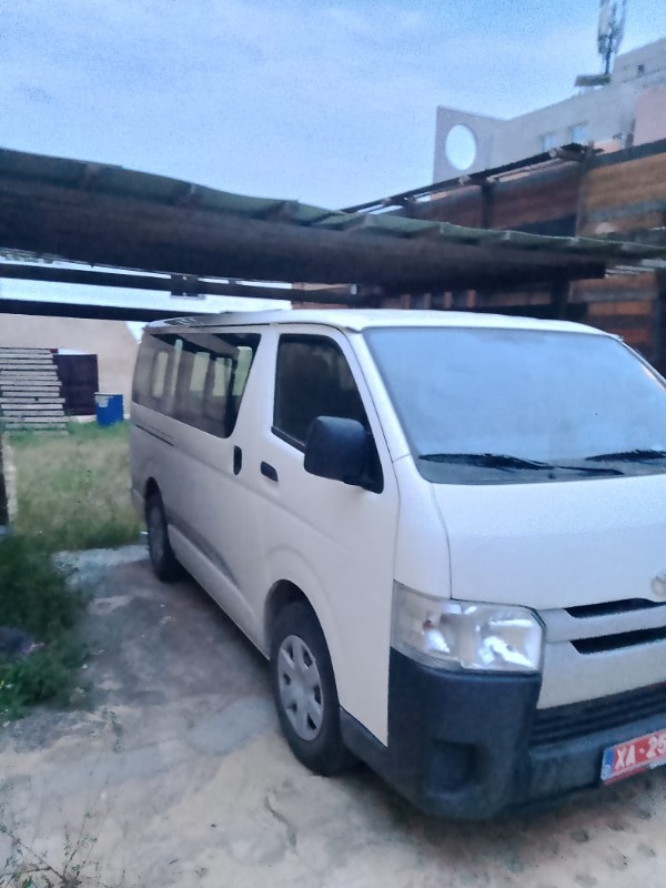 Toyota Hi Ace Diesel 2025 à Ariana - Photo 4