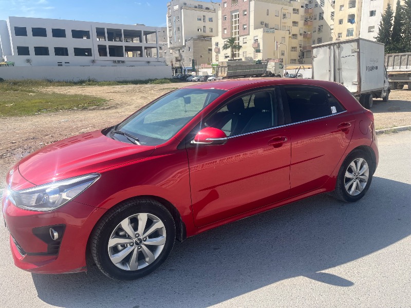 Kia RIO Essence 2022 à Ben Arous - Photo 4